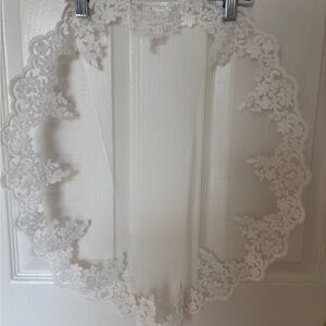 Elegant Lace Trim Veil
